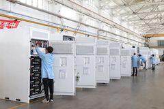 首批交付！正泰電源新一代工商業儲能戶外柜批量出貨！