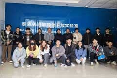 北交大本科生探秘泰克先進半導體開放實驗室，親歷前沿高科技魅力