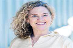 IPC 任命 Carrie Sessine 為全球傳播副總裁，加強(qiáng)電子行業(yè)認(rèn)知度