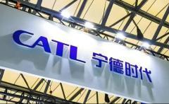 1－5月全球動力電池裝車量達(dá)401.3 GWh，寧德時代繼續(xù)領(lǐng)跑，蜂巢能源同比增長110.1%