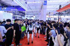 十余款首發(fā)首創(chuàng)產(chǎn)品發(fā)布，具身智能機(jī)器人成焦點(diǎn)