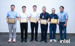 英特爾通用快接頭互插互換聯(lián)盟啟航，構(gòu)建液冷生態(tài)互操作新標準