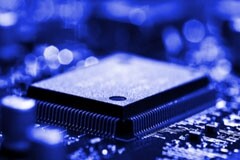 圣邦微電子推出具有模擬電流檢測功能的雙通道車規級高壓側驅動器