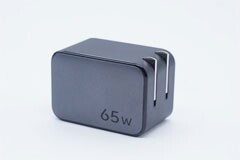 POWERQUARK 賦能綠聯(lián)新一代充電頭提升用戶體驗