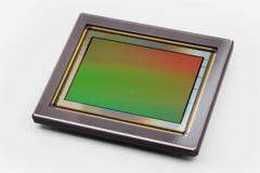 長光辰芯聯(lián)合武漢精測發(fā)布基于2.71億像素CMOS圖像傳感器的全新高精度顯示器缺陷檢測解決方案